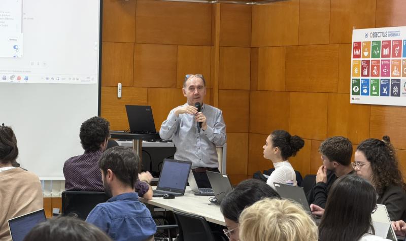 Formació sobre eines d'IA Generativa